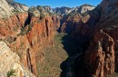 Zion_0586_AngelsLanding * Looking Toward the Narrows * 2965 x 1945 * (1.91MB)
