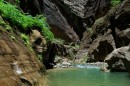 Zion_0407_Narrows * Lush * 3008 x 2000 * (2.25MB)